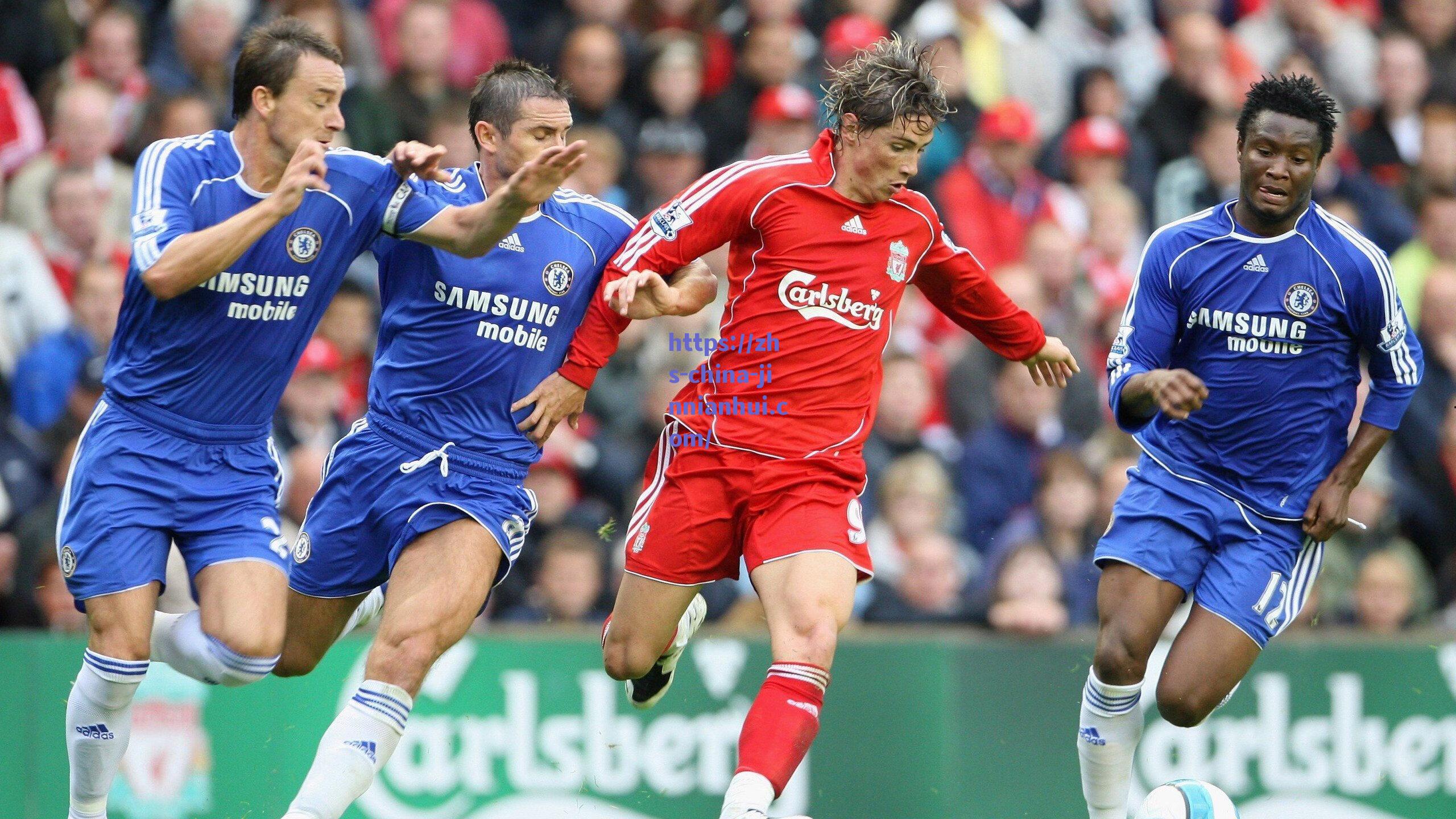 李凯尔晒父子合影致敬家庭纽带 中国男篮新赛季球衣融合传统与现代风潮